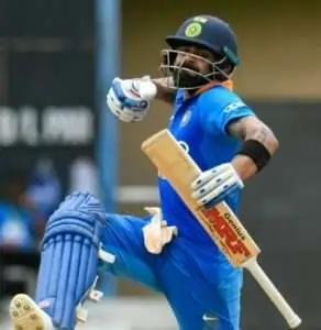 What is the weight of Virat Kohli bat